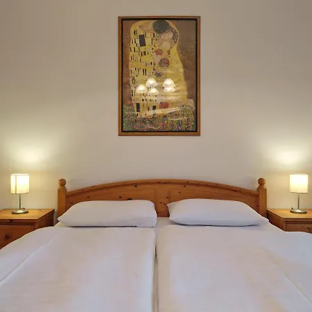 Foevenyes House Grande בית נופש בלטונודבארי