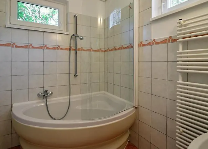 Fövenyes House Grande * Balatonudvari