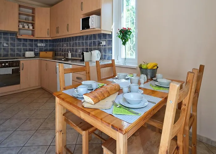 Fövenyes House Grande Semesterbostad *